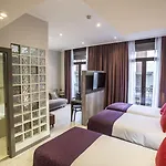 Hotell Leonardo Ramblas Barcelona