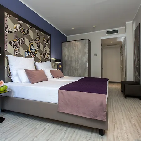 Leonardo Ramblas Hotel