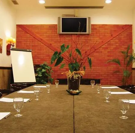 レオナルド ラス ランブラス 3* バルセロナ