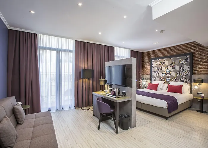 Leonardo Ramblas Szálloda 3*