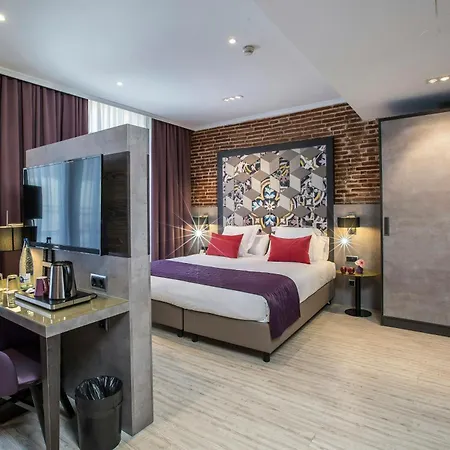 Hotel Leonardo Ramblas Barcellona