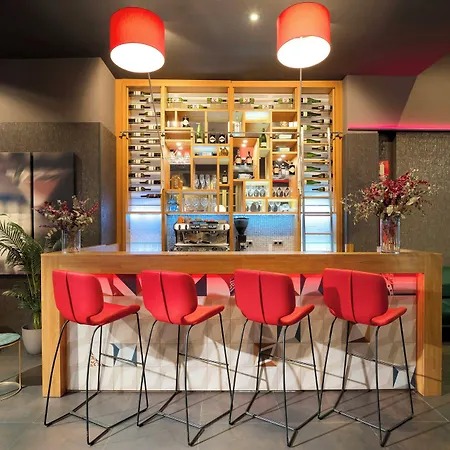 Leonardo Ramblas Hotel