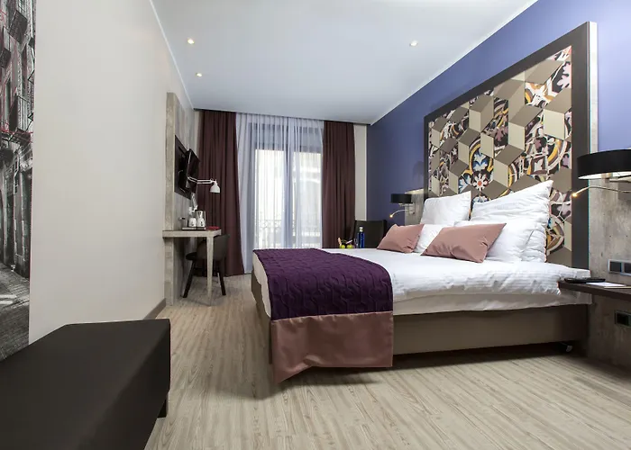 Leonardo Ramblas 3* Barcelona