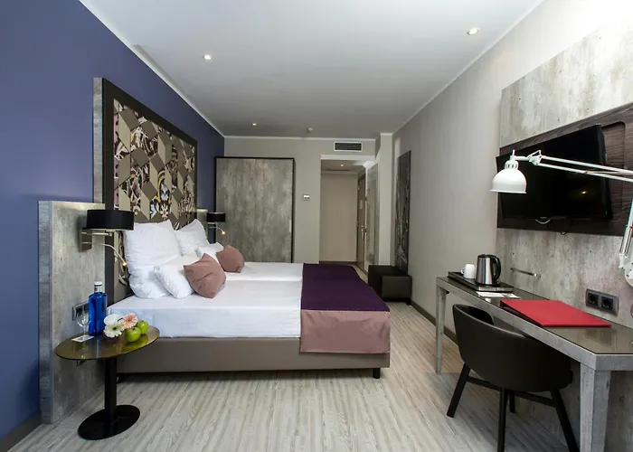 Leonardo Ramblas Hotel