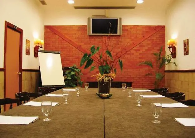 Leonardo Ramblas 3* Barcelona